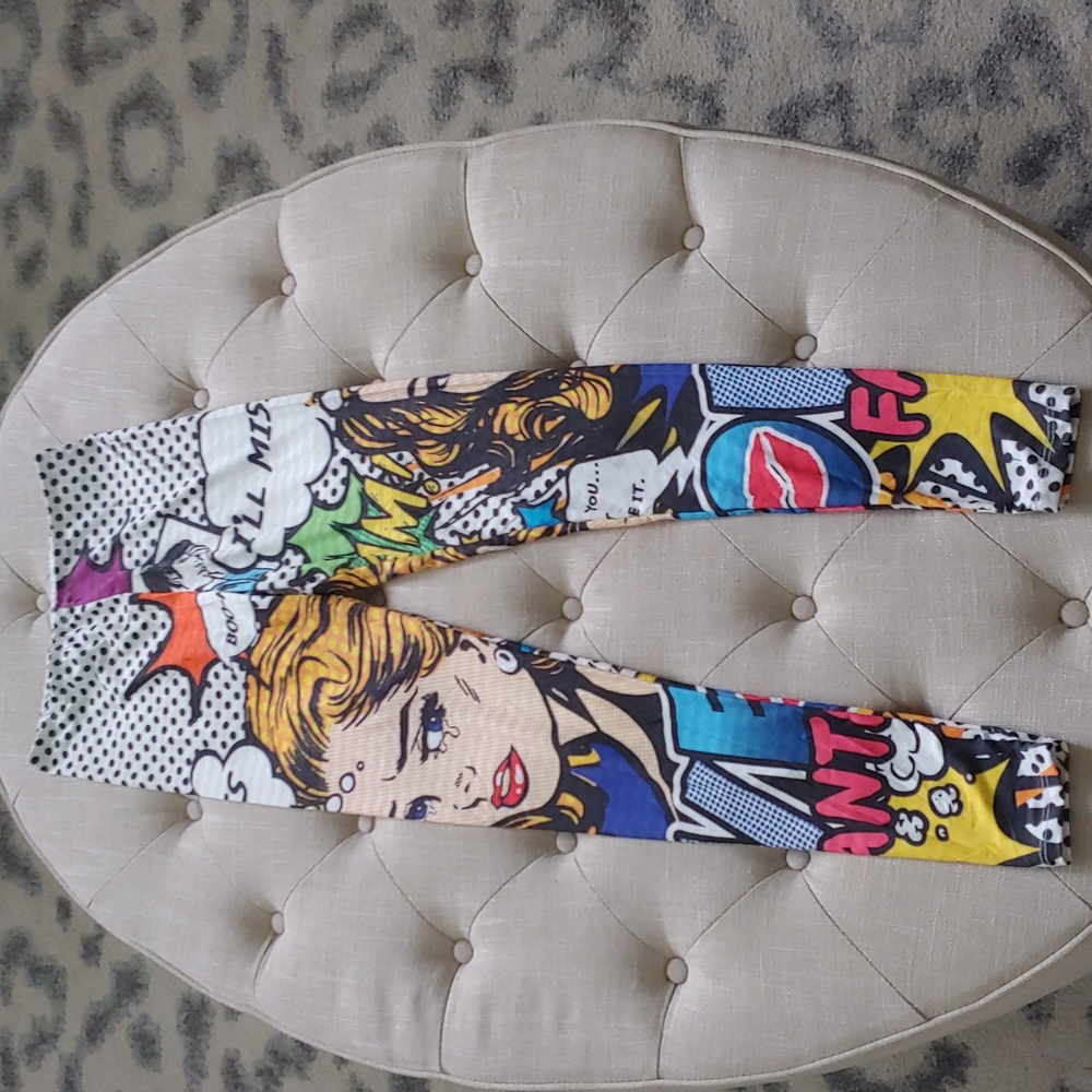 5/$25 Graphic Pop Art Comic Leggings Small Polka Dots